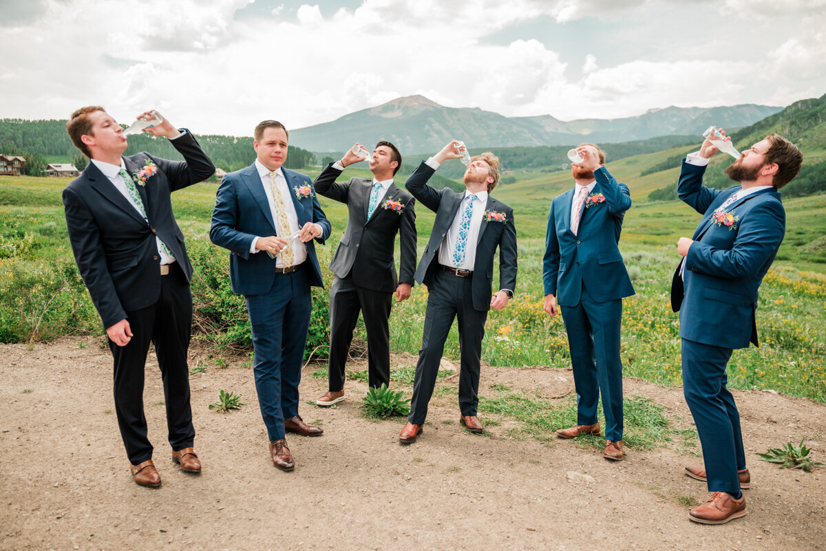 crested-butte-wildflowers-mountain-wedding-garden_1373_blog