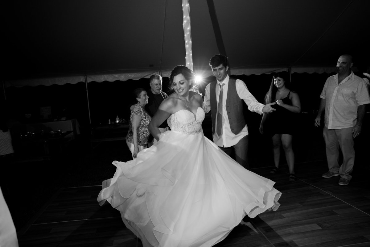 bride-dancing