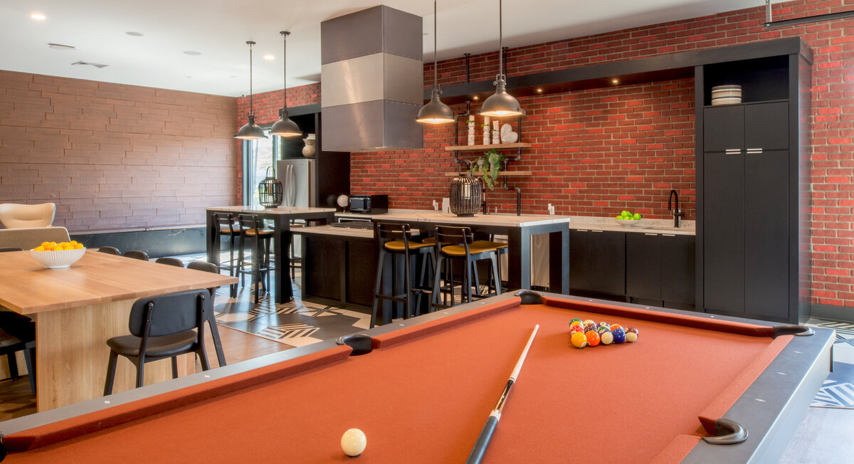 The Crossing Interior 011