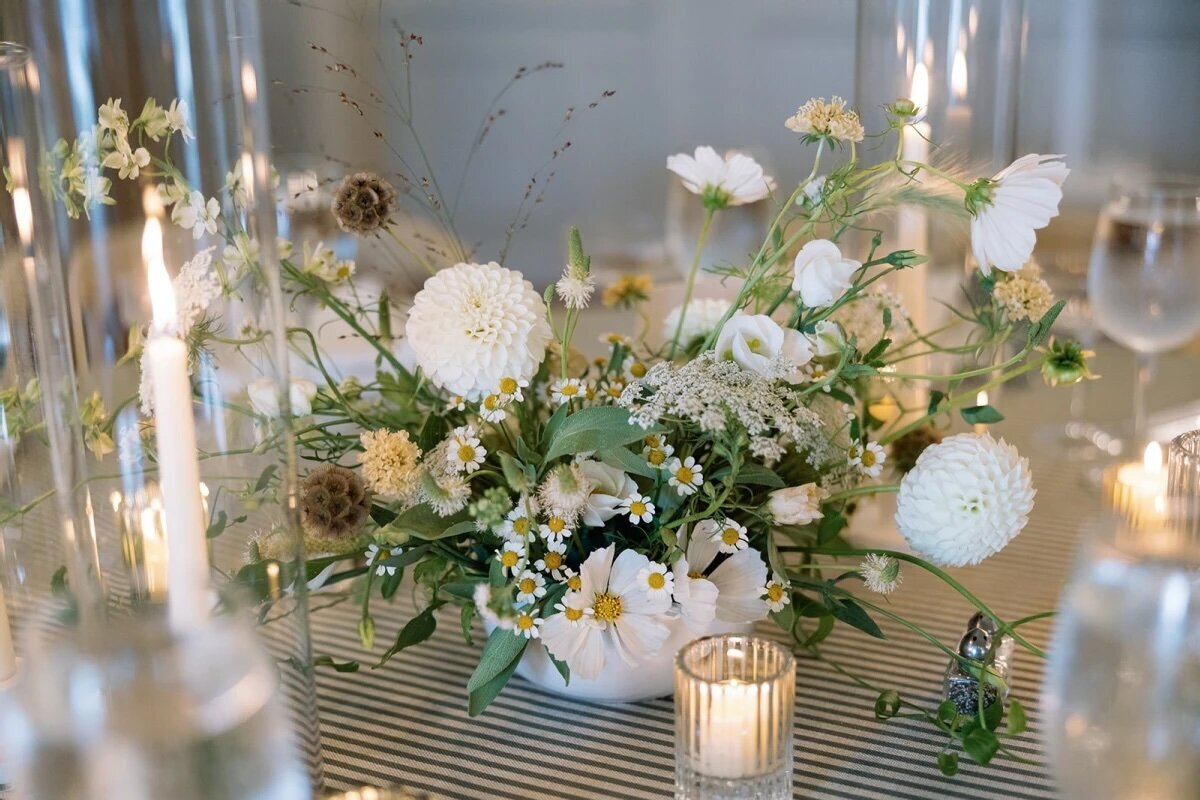 wildflower-summer-wedding-centerpiece-newport-ri