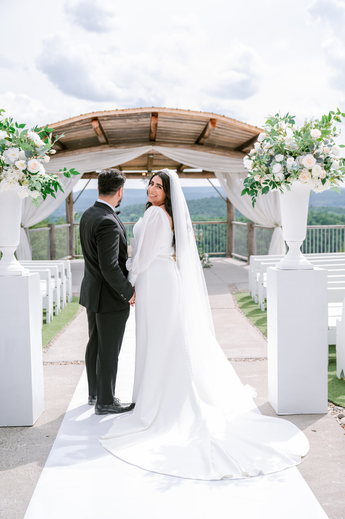 0328  Dhilal Baies Le Belvedere Wedding Ottawa_Photography by Emma