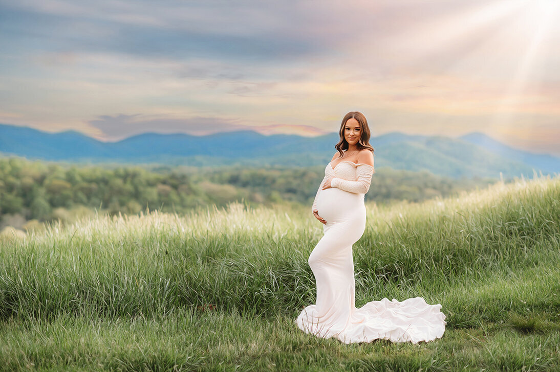 Pregnancy Photos at Biltmore Estate in Asheville, NC.