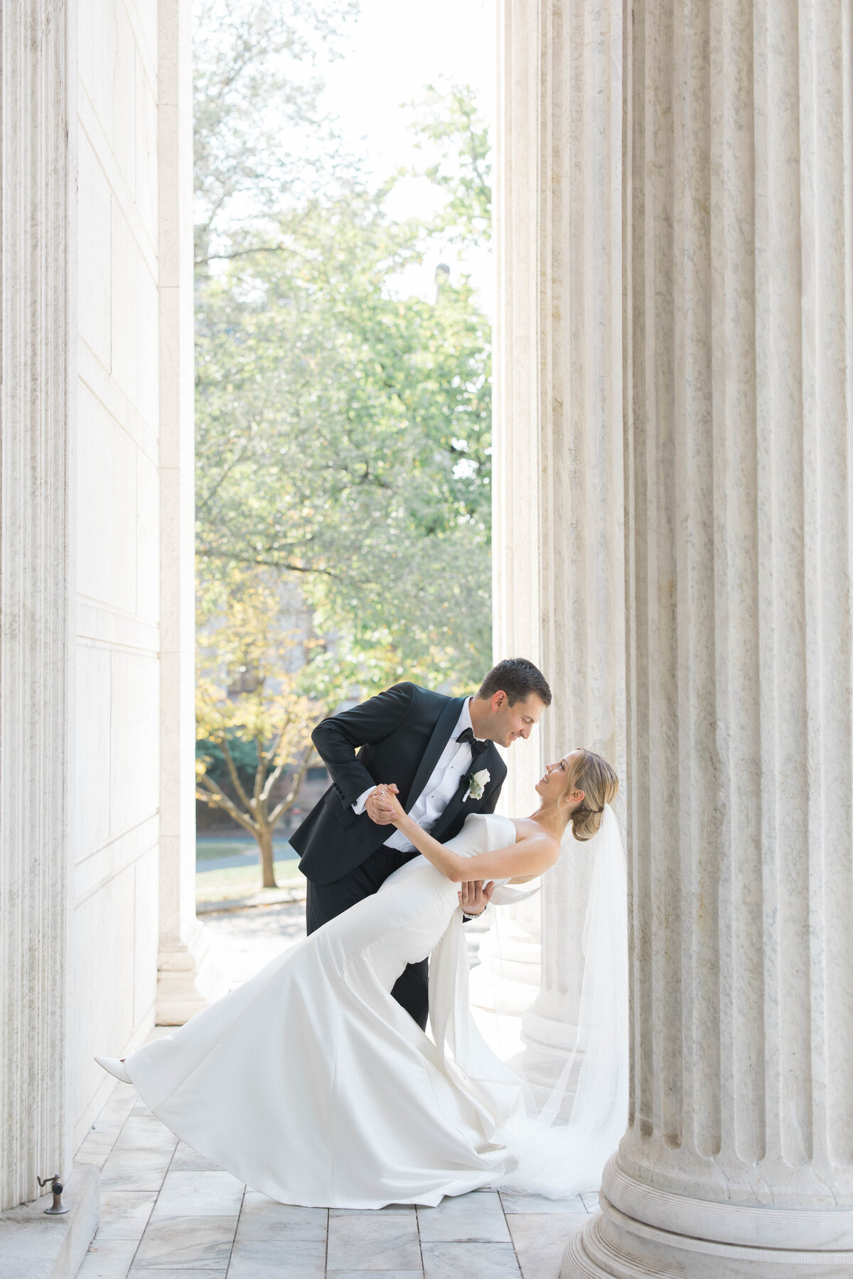 Molly Sue Photography New Jersey + East Coast Wedding Photographer Romantic Imagery Engagement Lifestyle Heirloom Wedding Albums49615