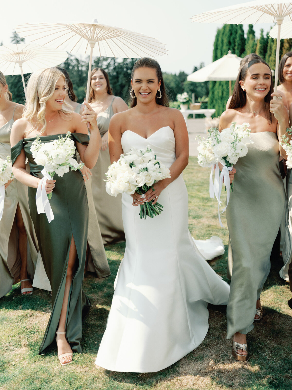 wedding-at-oswego-hills-vineyard-winery-portland-oregon-by-the-tenneys-photography-13