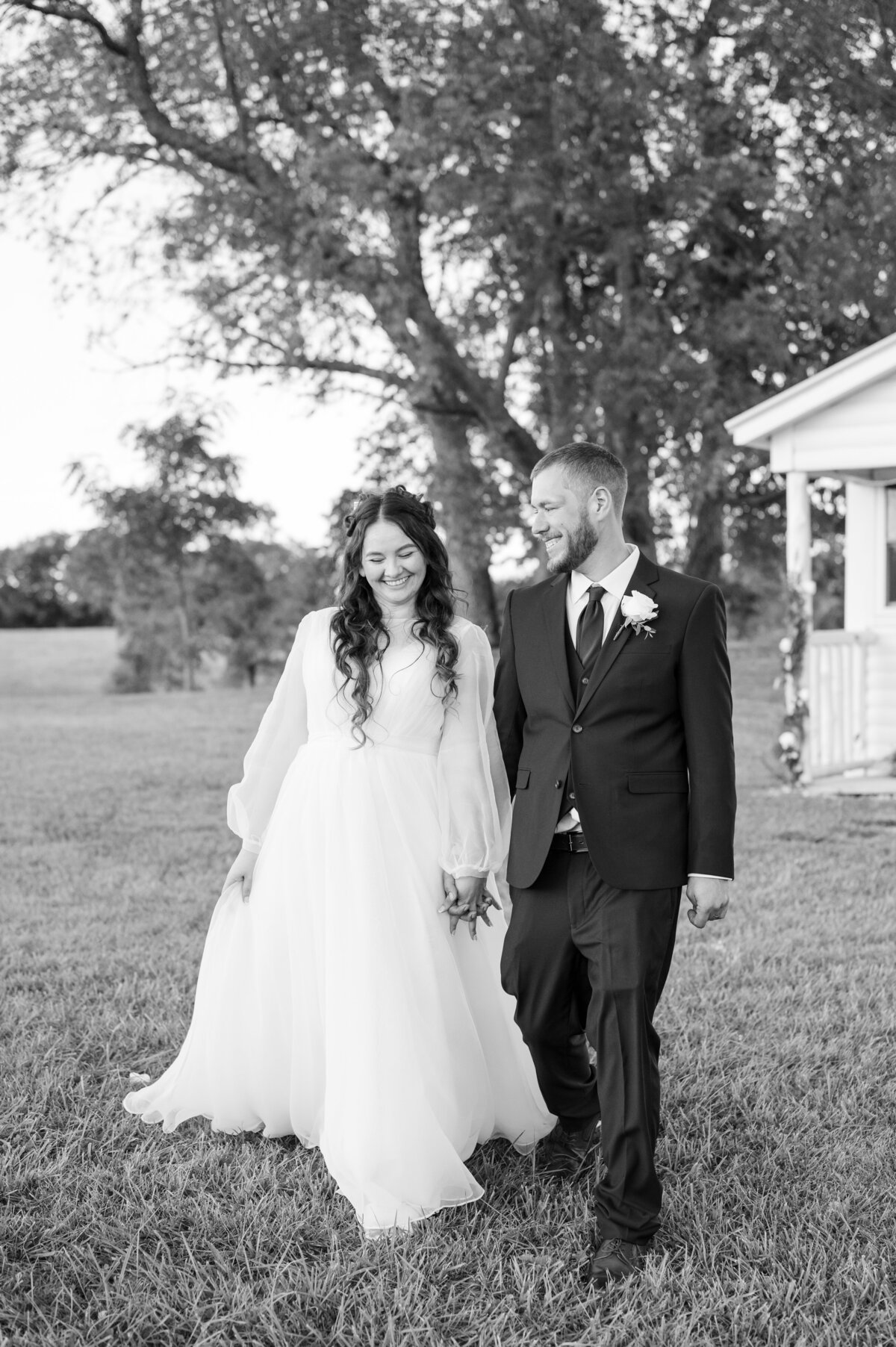Michigan wedding brdie and groom, Michigan photographer