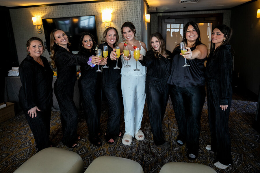 Bridal-party-mimosa-intercon-hotel-tower-lounge