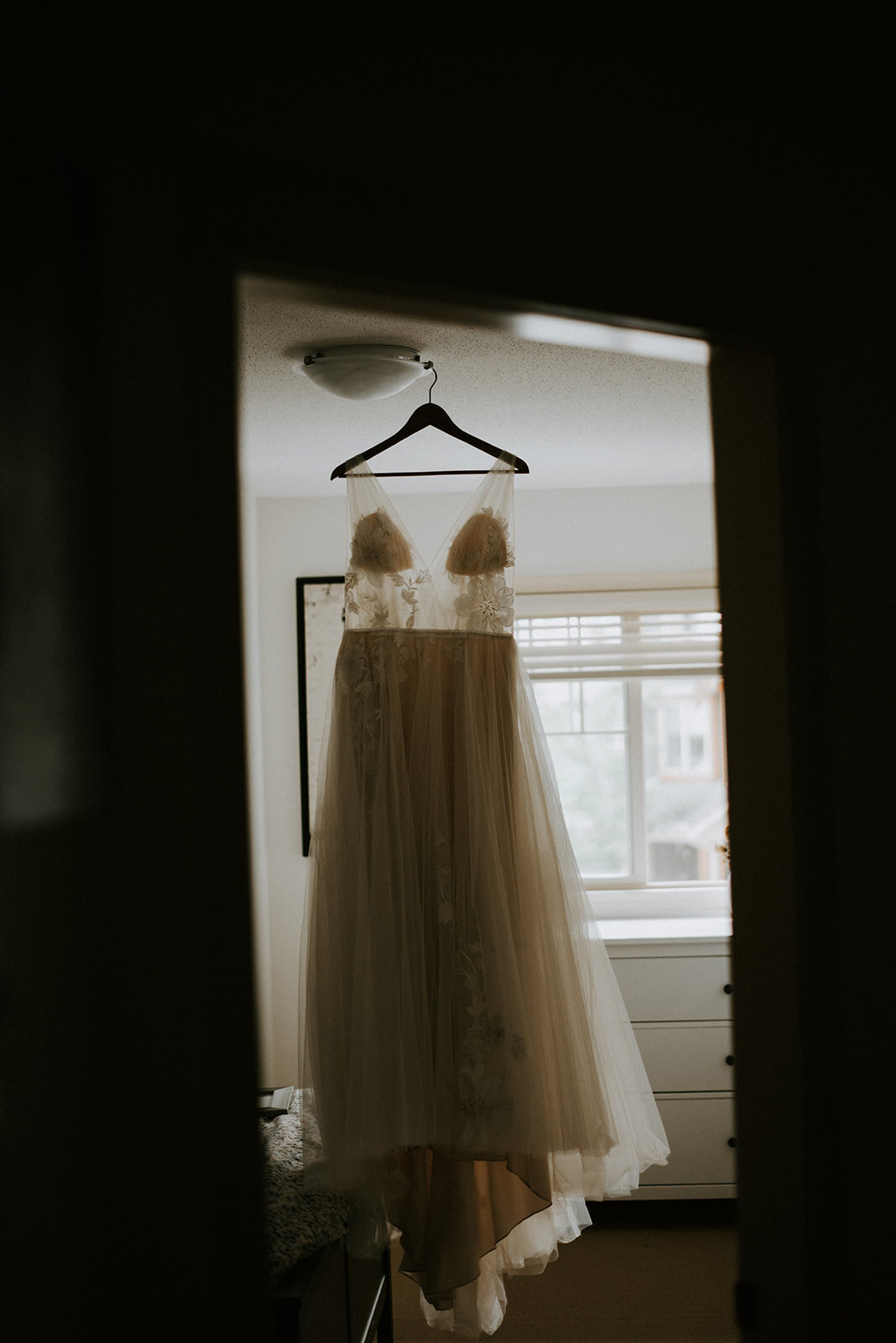 CARALAYWAHPHOTOGRAPHER-J+A-BRIDALSUITE-2020-10
