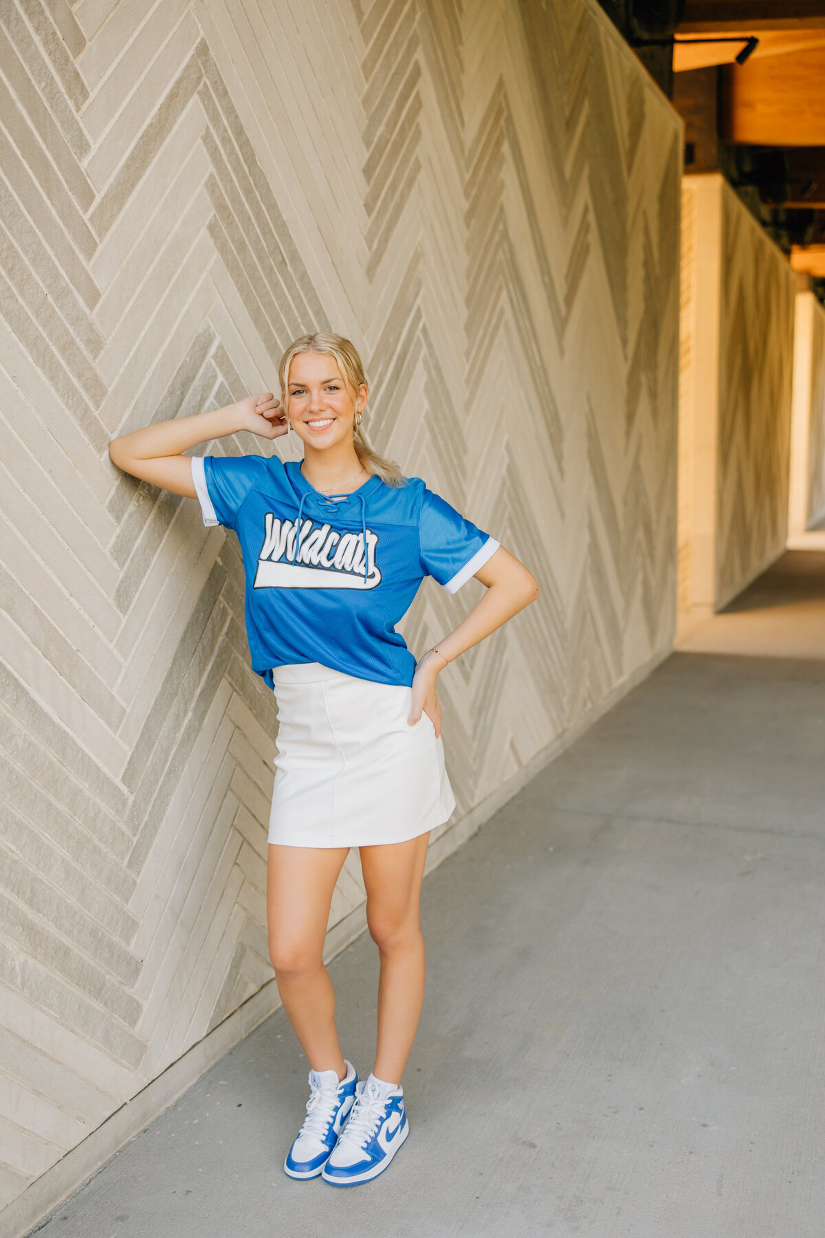 Anna, Senior Pics, 2023- Blog-023