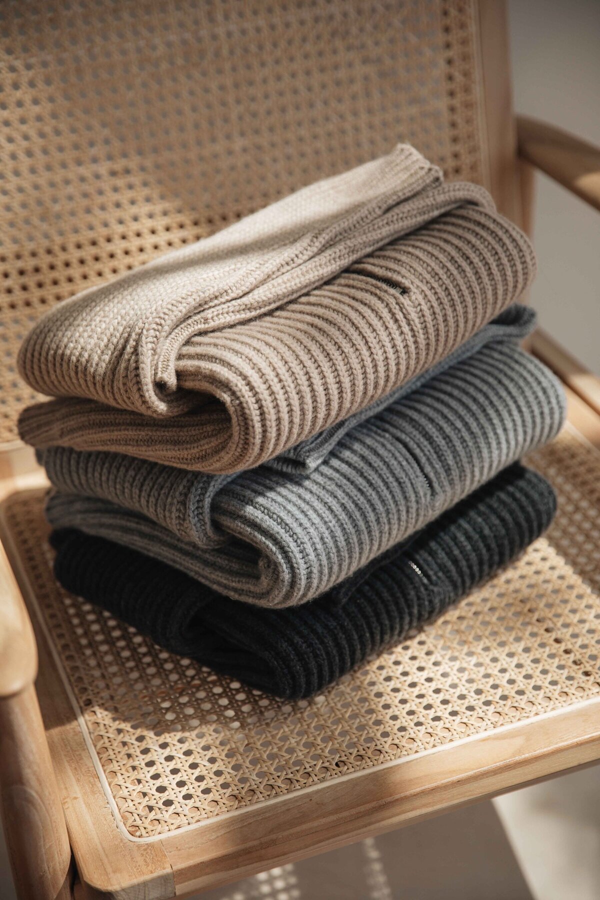 Product picture of cashmere sweaters