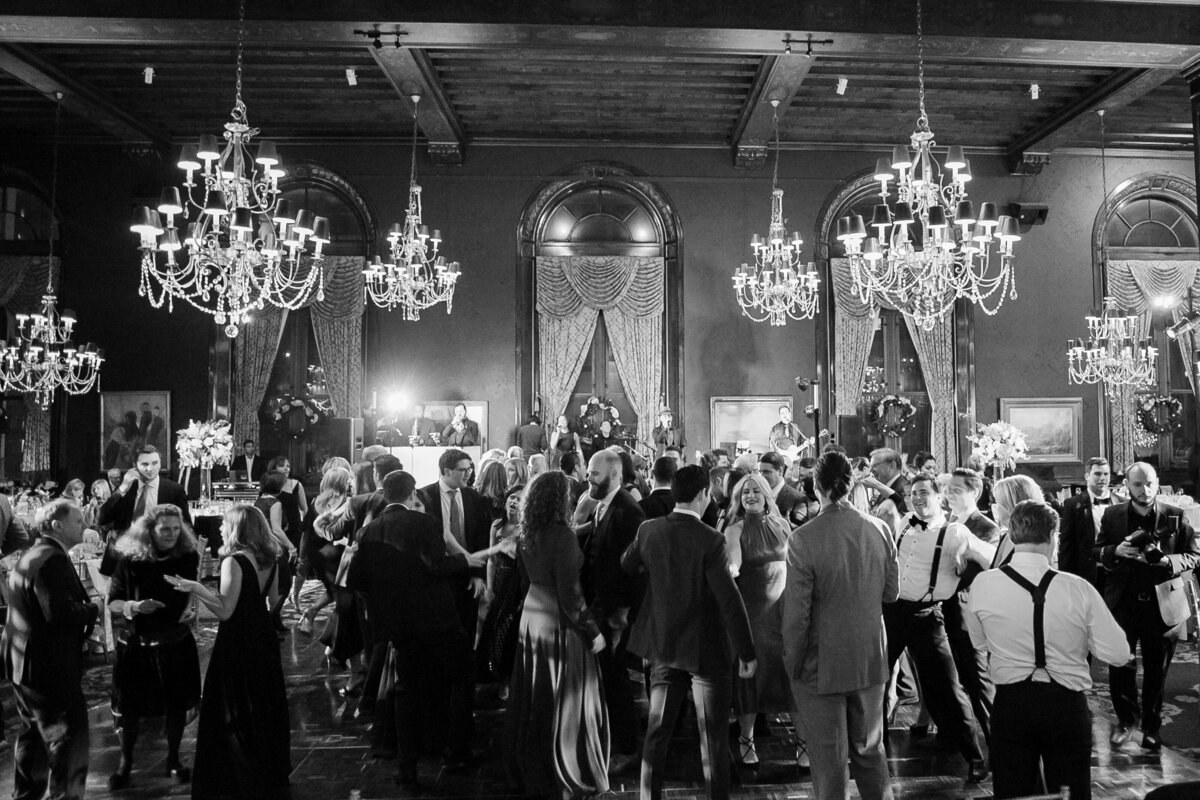 unionleague-chicago-wedding-dance-floor