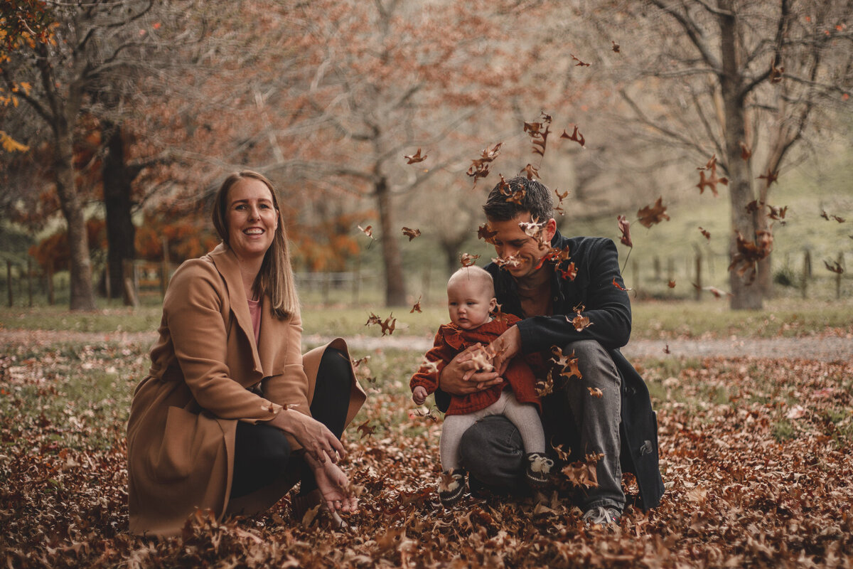 Photographers hawkes Bay Newborn Photoshoot maternity Pregnant Family autumn leaves