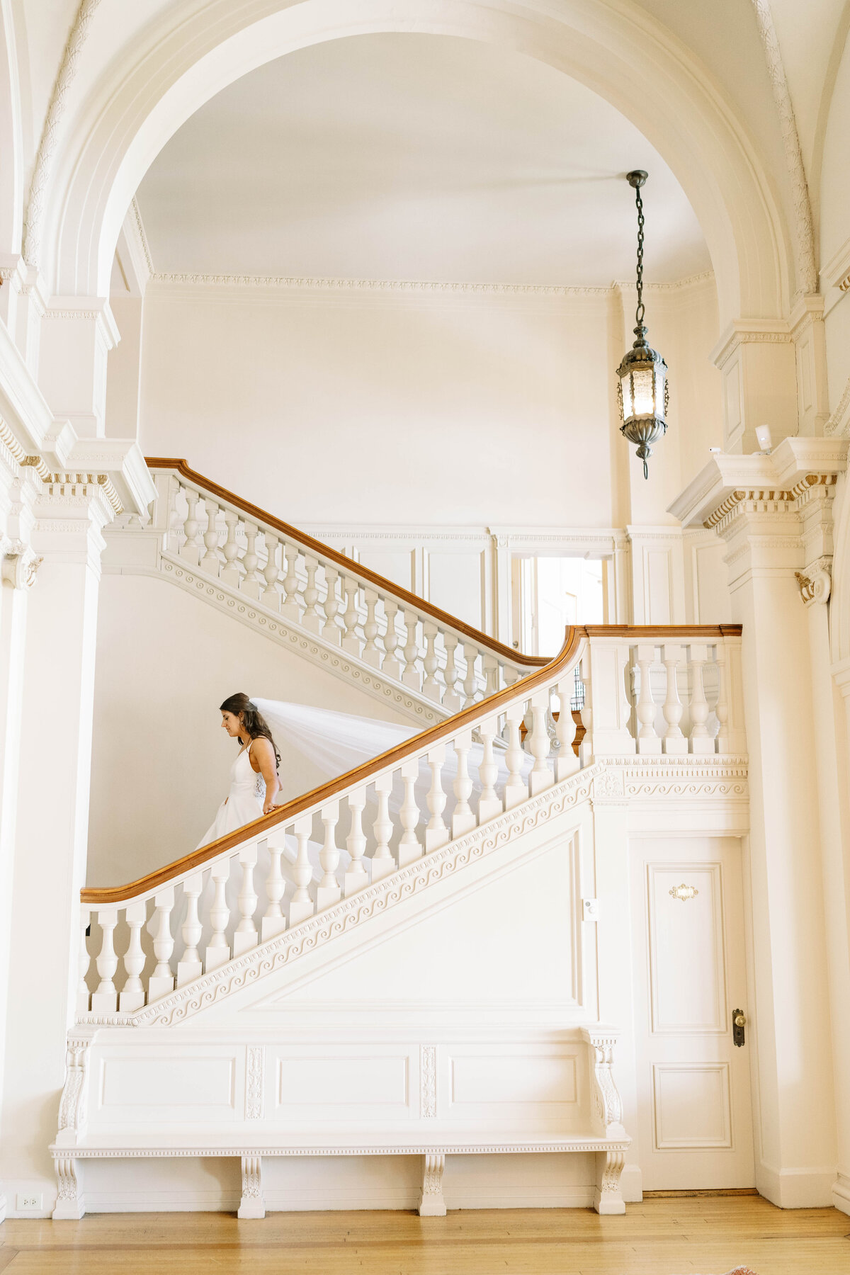 cairnwood-estate-spring-wedding-philadelphia-photographer-Bridal-portraits_026