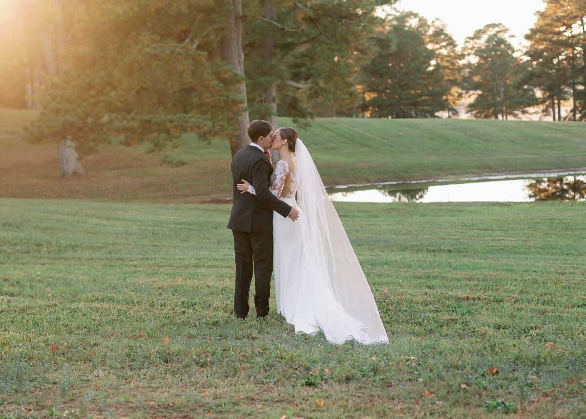 Eastern NC wedding photographer. NC fine art wedding photographer. Greenville, NC photographer