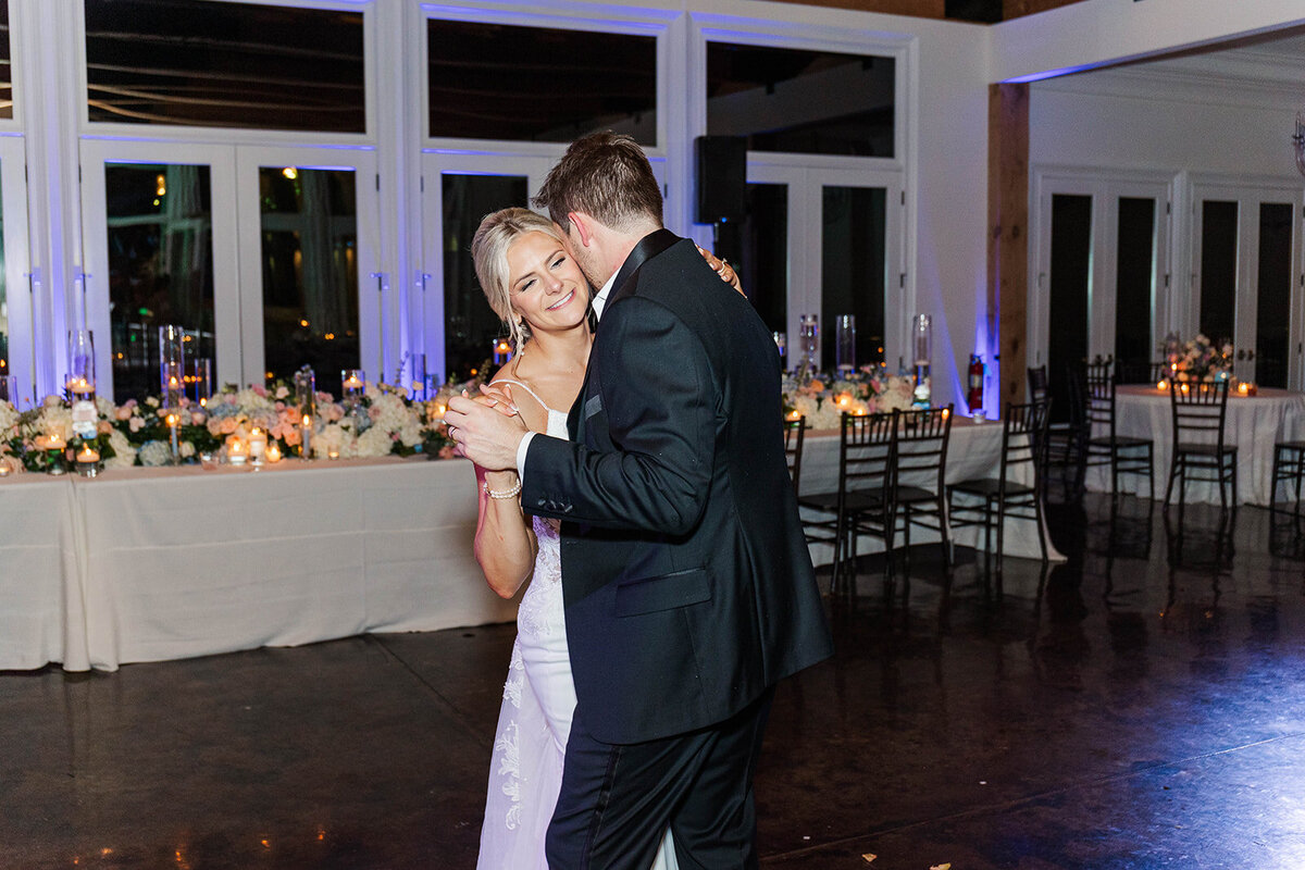 Hix-Wedding-Swan-Lake-Overlook-SNEAKPEEK-213
