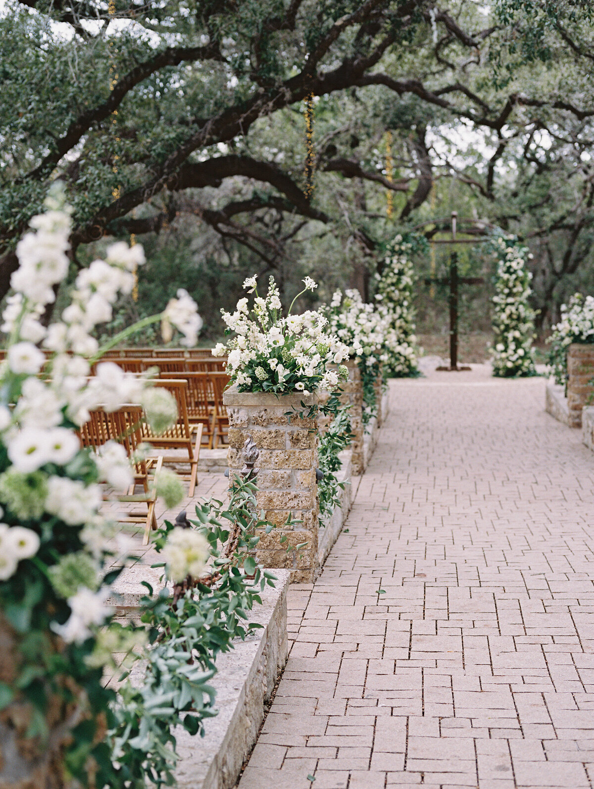 Scared Oaks Wedding | Austin Texas Wedding Photographer-10