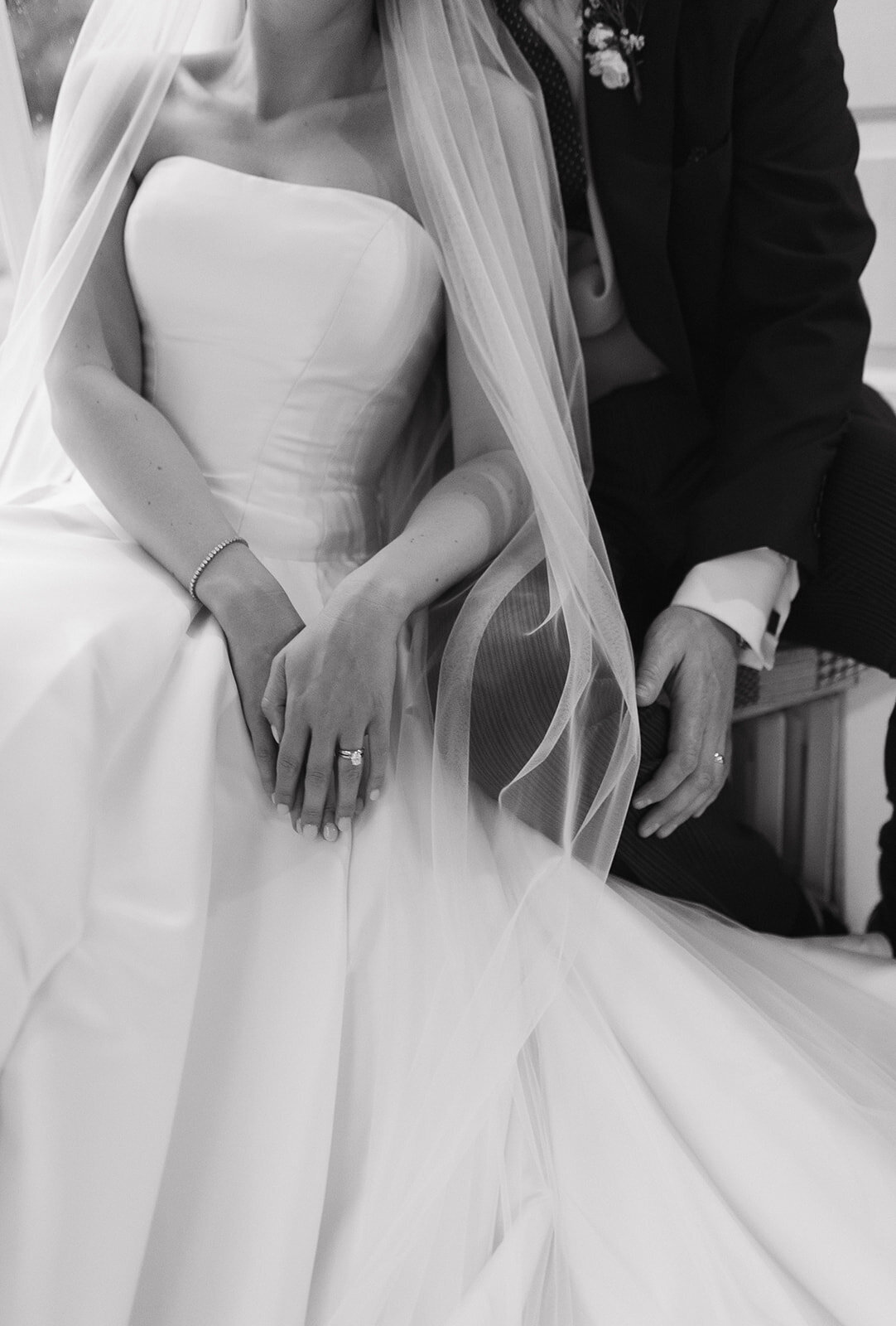 ar-iscoyd-park-sneak-peek-wedding-3821