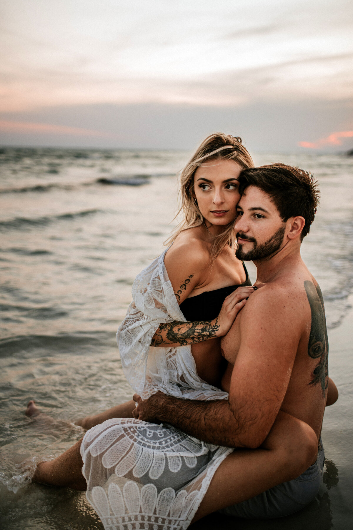 beach session couple flordia photographer