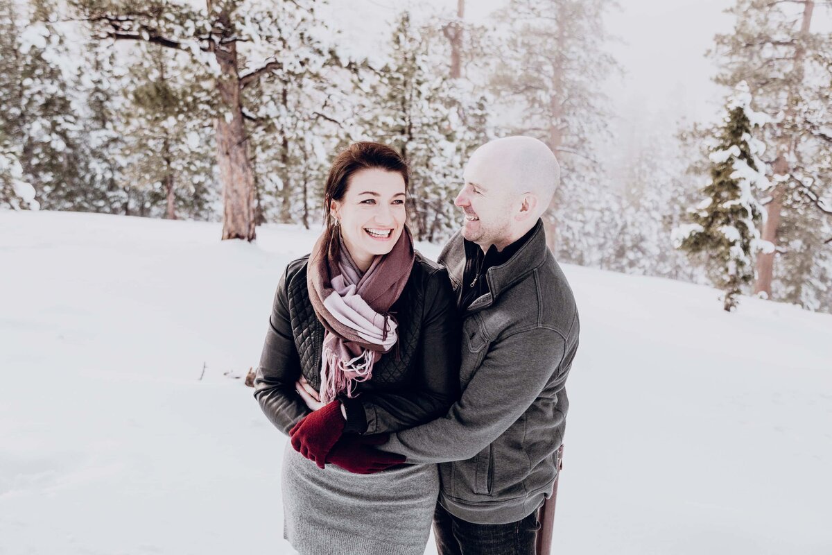 winter-las-vegas-engagement-photos-as(14of37)