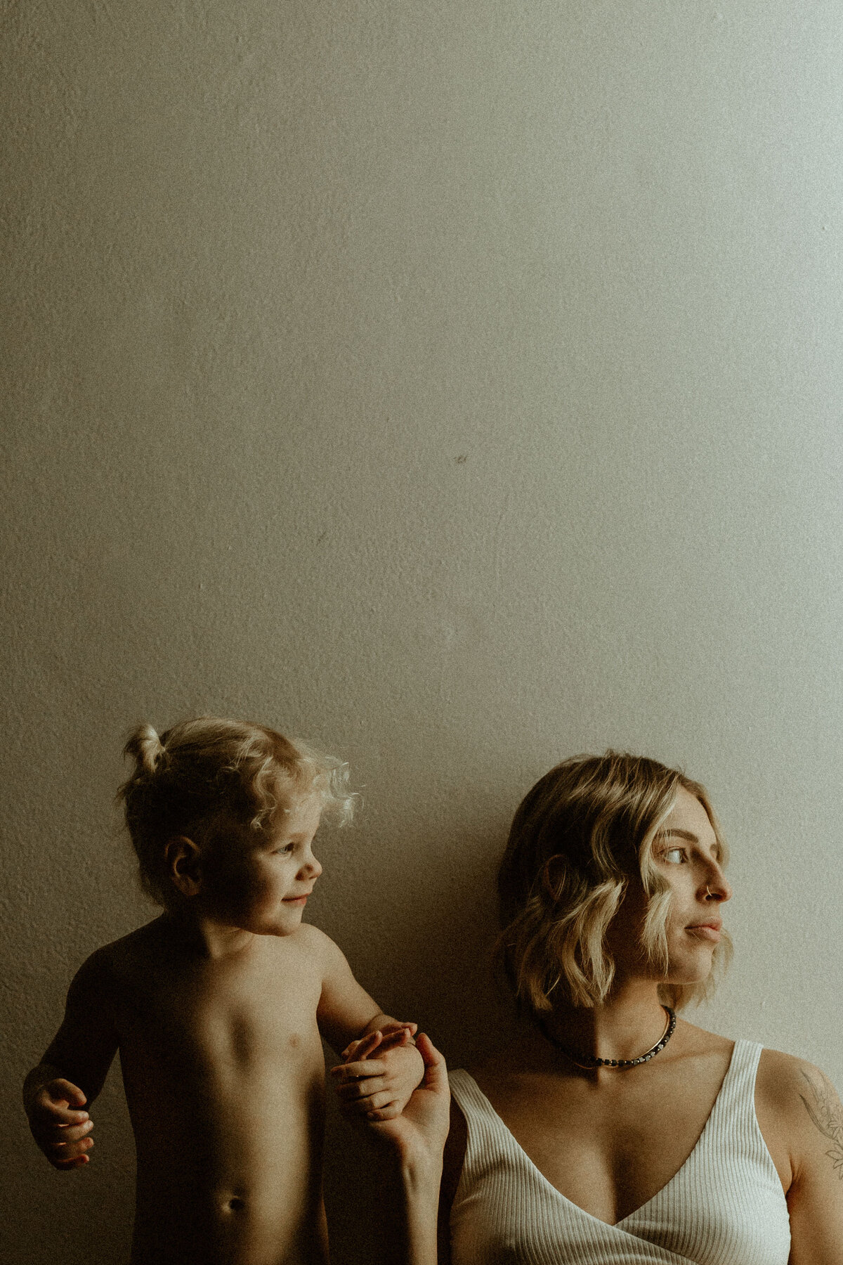 emmawandphotography_cronullaphotographer_furmamaphotographer_puppyphotographer_familyphotography_studiofamilyphotographysydney-31
