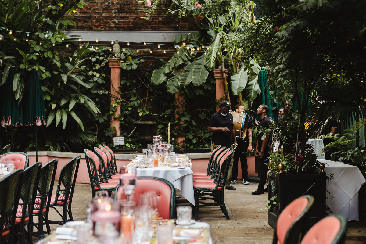 Sarah + George - Rehearsal Dinner Welcome Party at Brennen's New Orleans - Luxury Event Planner - Michelle Norwood Events18
