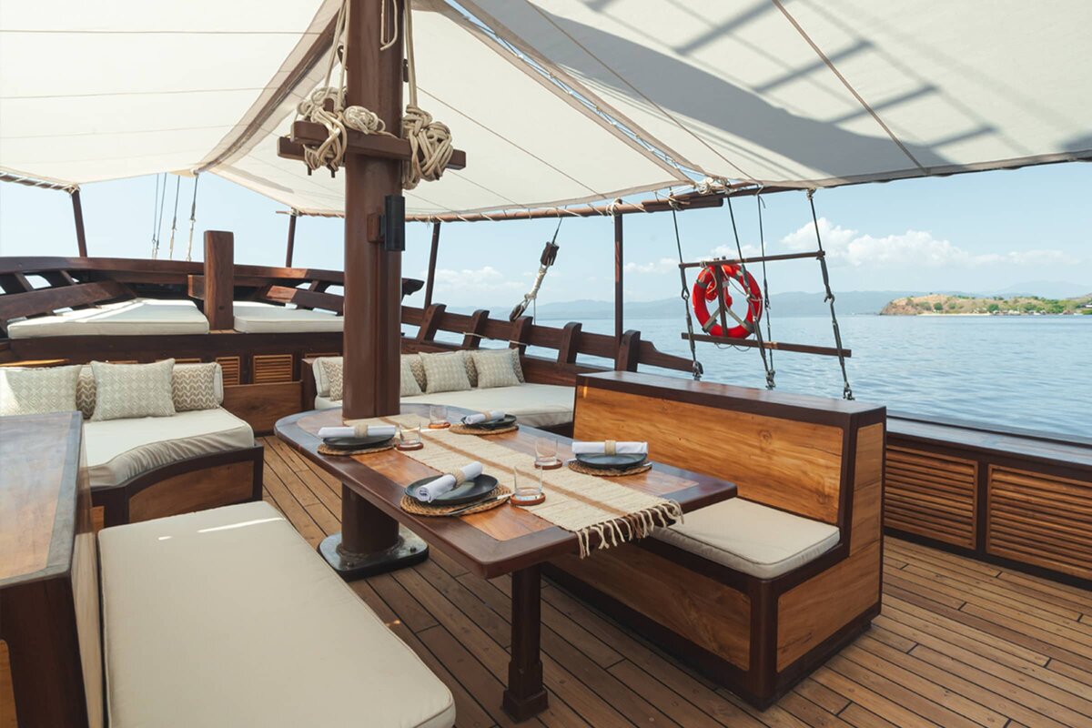 Sanya Luxury Yacht Charter Raja Ampat Foredeck 2