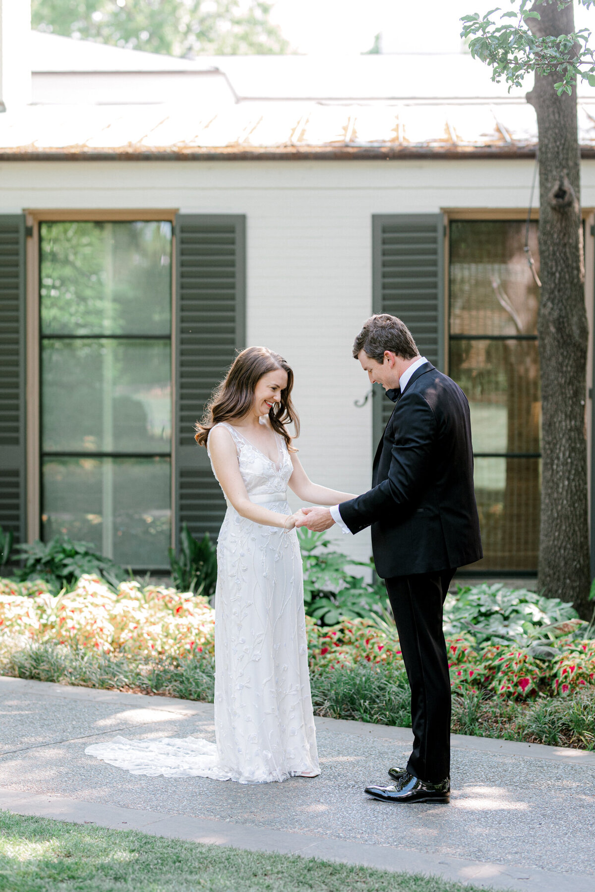 Gena & Matt's Wedding at the Dallas Arboretum | Dallas Wedding Photographer | Sami Kathryn Photography-69
