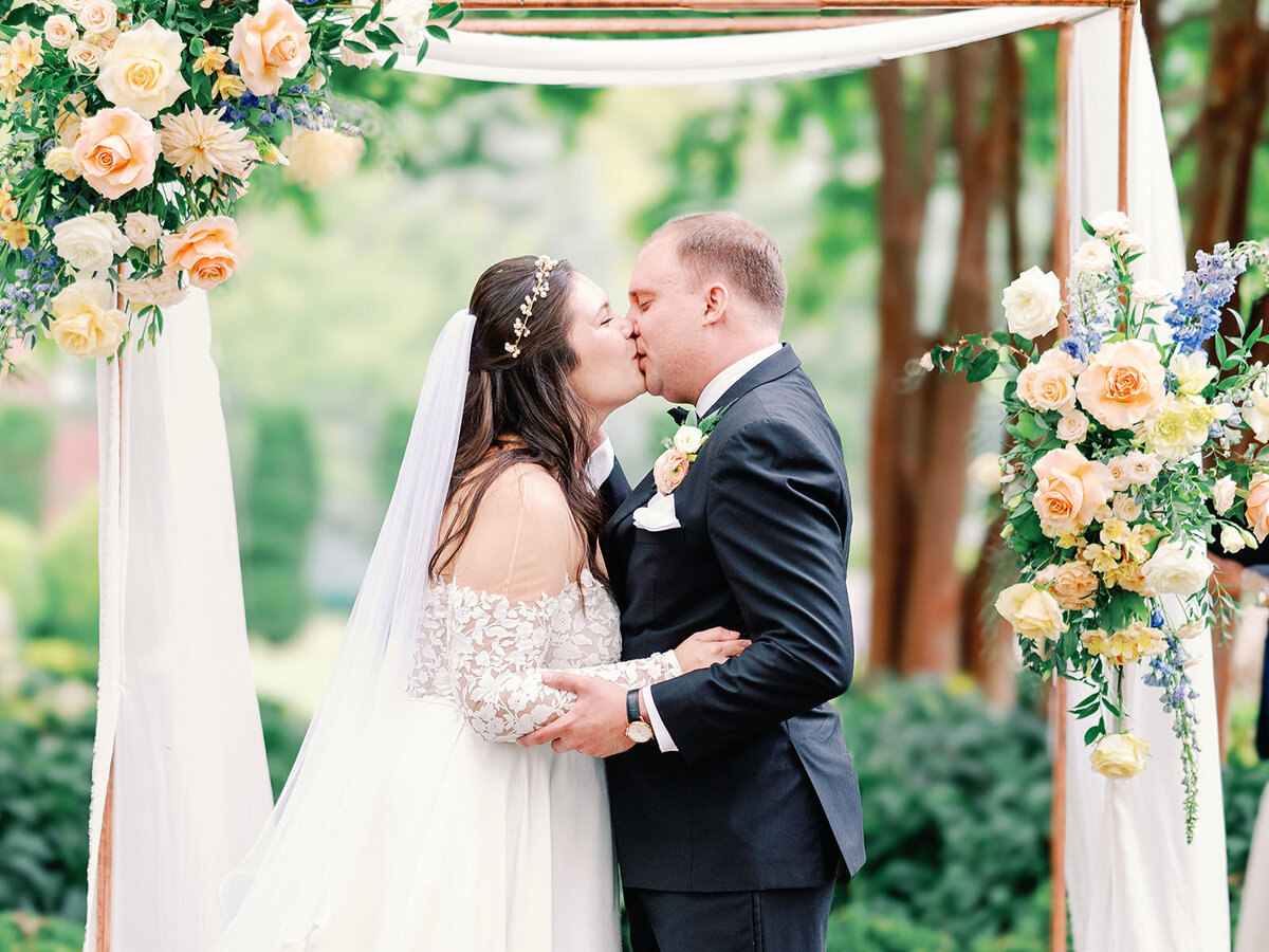 M+G_Belmont Manor_Morning_Luxury_Wedding_Photo_Clear Sky Images-979