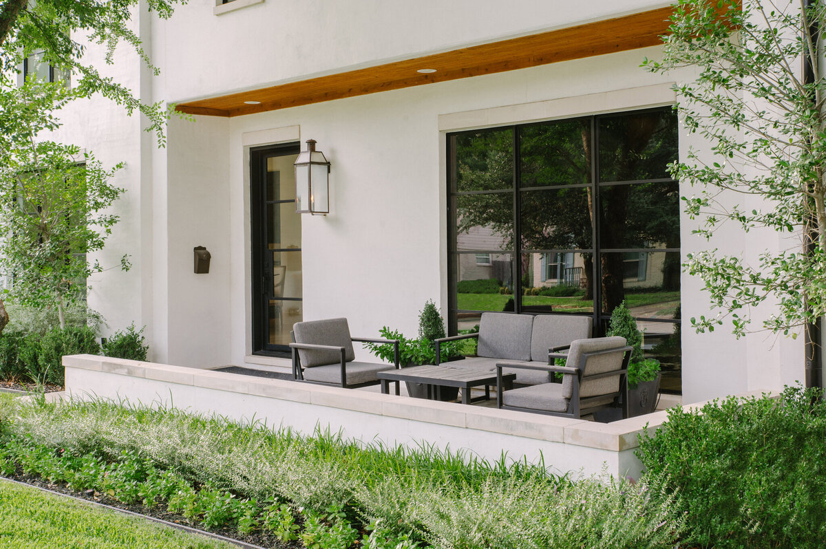 Patio of a newly constructed Dallas home