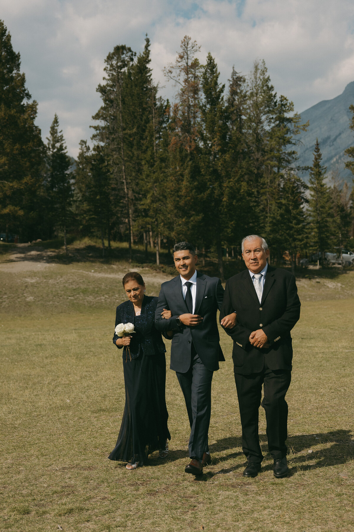 VPC-BANFF-INTIMATE-WEDDING-17