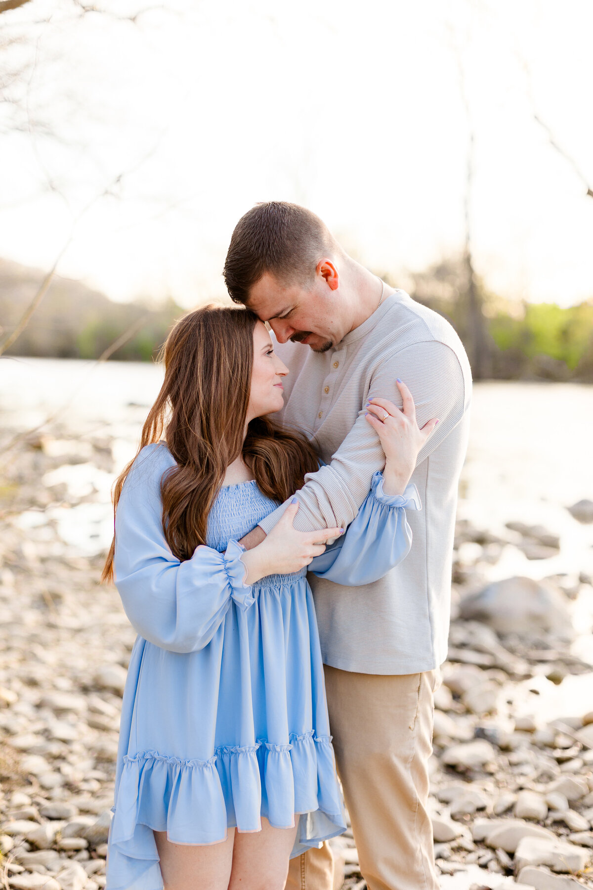 Colorful-Springtime-Greenhill-Park-Roanoke-Engagement-Session-Photography-S-11