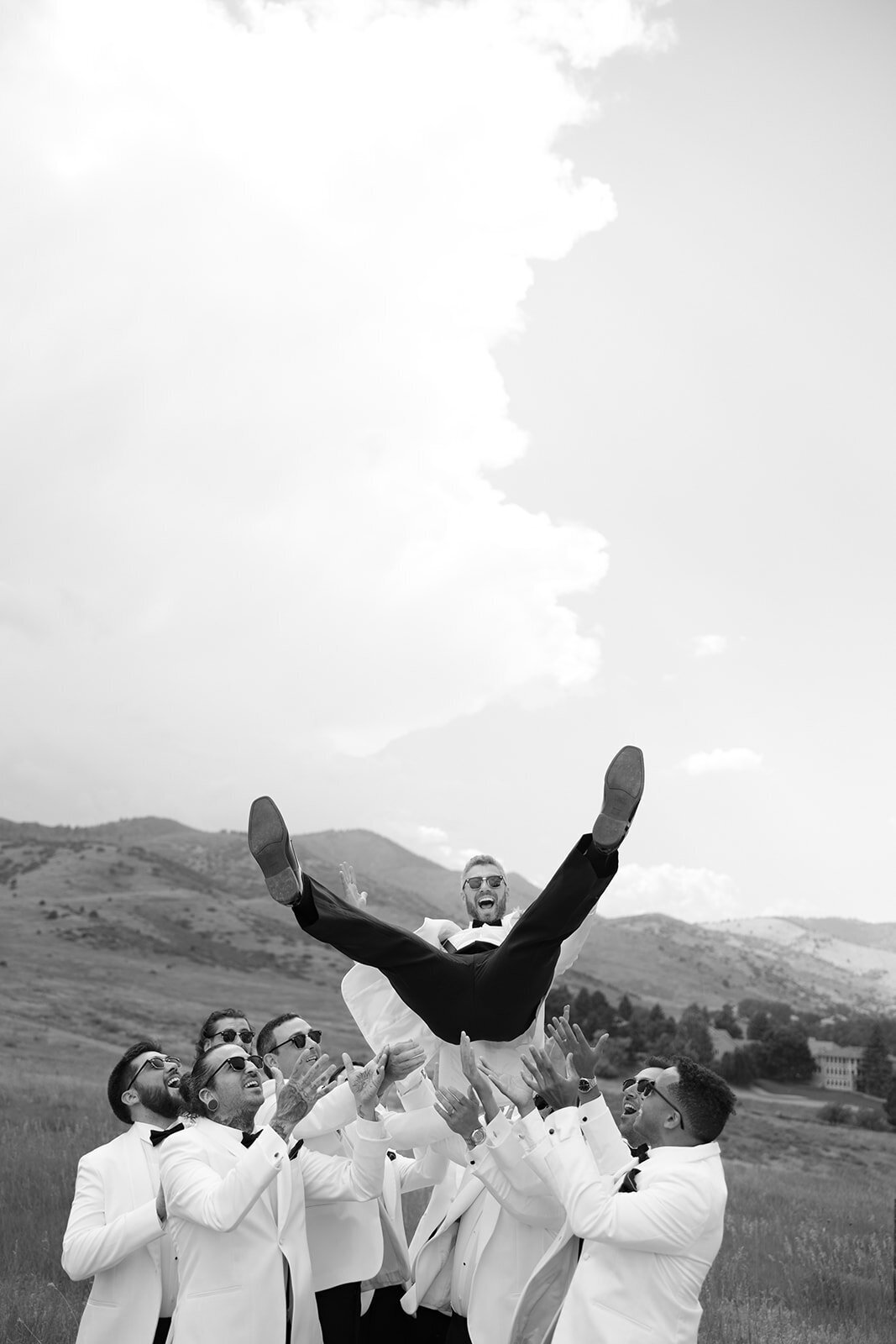 loui_photography_manor_house_colorado_summer_wedding_bella_pat-24