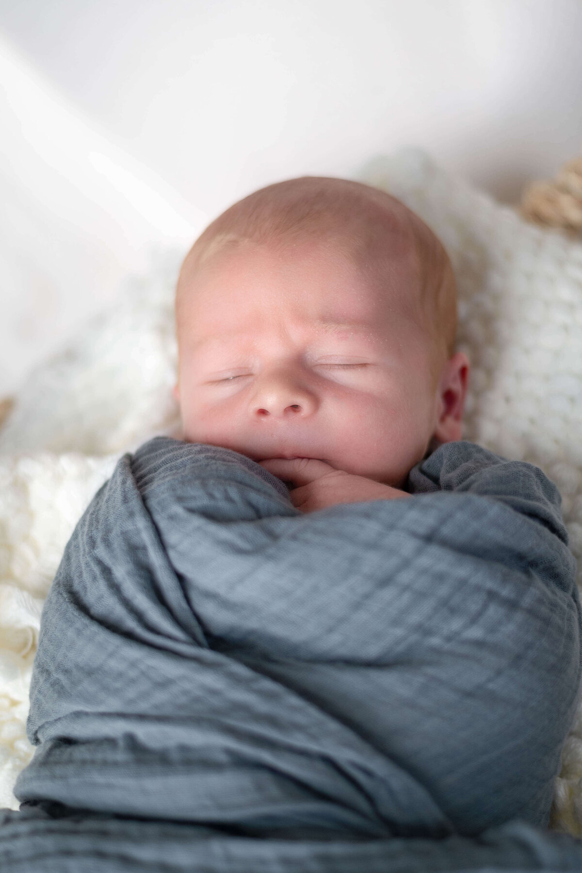 newborn-basket