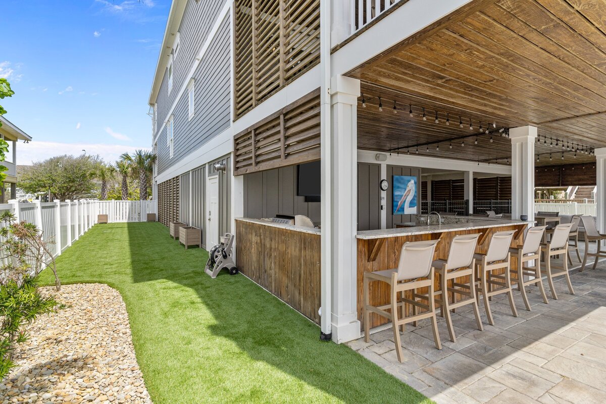 Luxury-Holden-Beach-Rentals-WI-Outside15