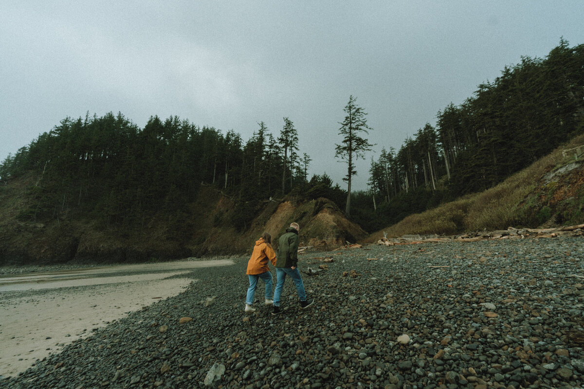 Oregon Coast Couples - lizarrietaphotography-72