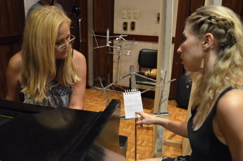 MaryAlouetteAlarkeMusicLessonCoachPianoVoiceSongwriting