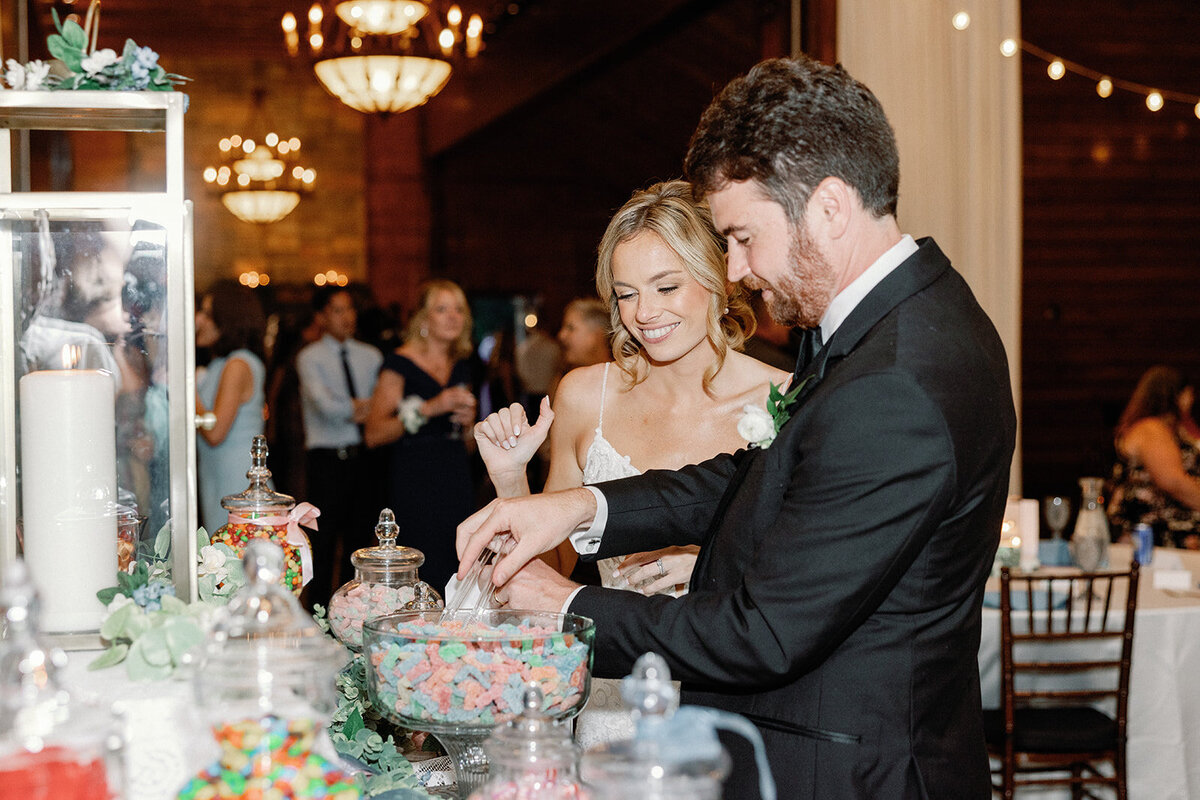 Nicole&ScottWedding_Reception-605