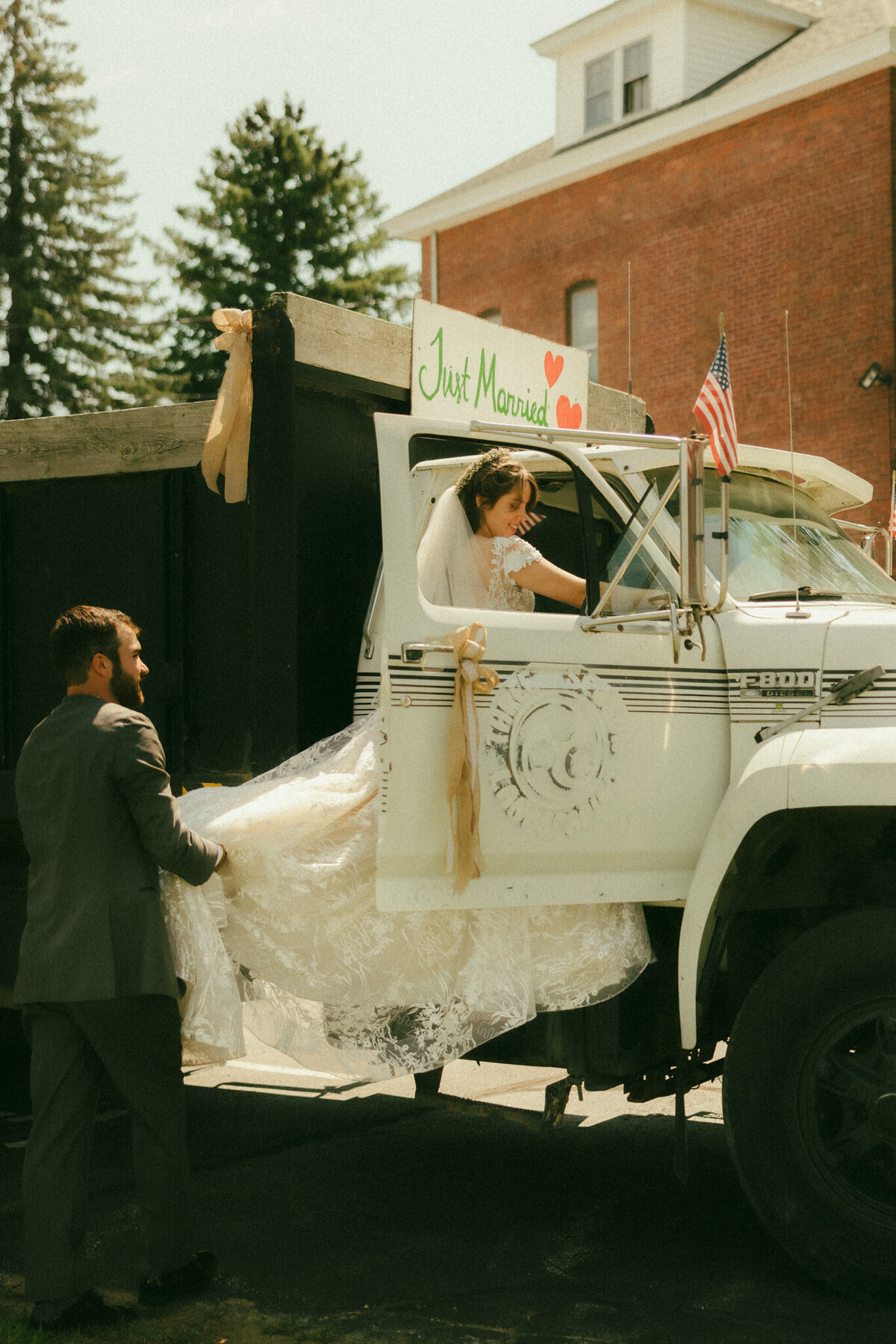 laura-joe-laconia-nh-catholic-wedding-sierra-does-photos-59