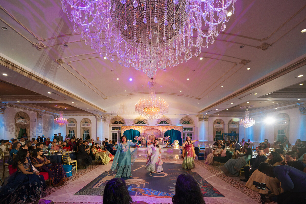 2024_06_21-sangeet-SuchetaArnab-0955