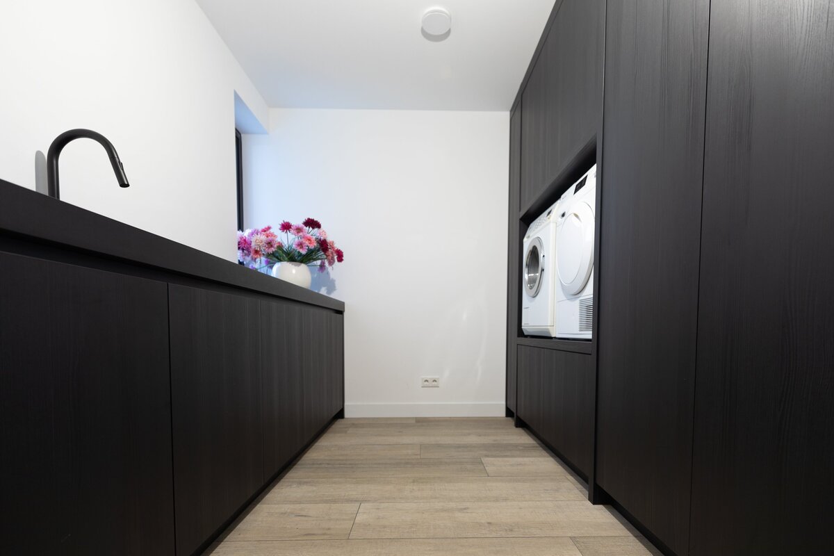 210114-161538-PUURINTERIEURBOUW-THEPLACETOBIBI-2828-HR-min