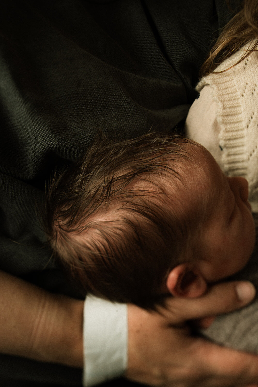 Geboorte - eerste kennismaking broer:zus - eerste keer samen - materniteit192