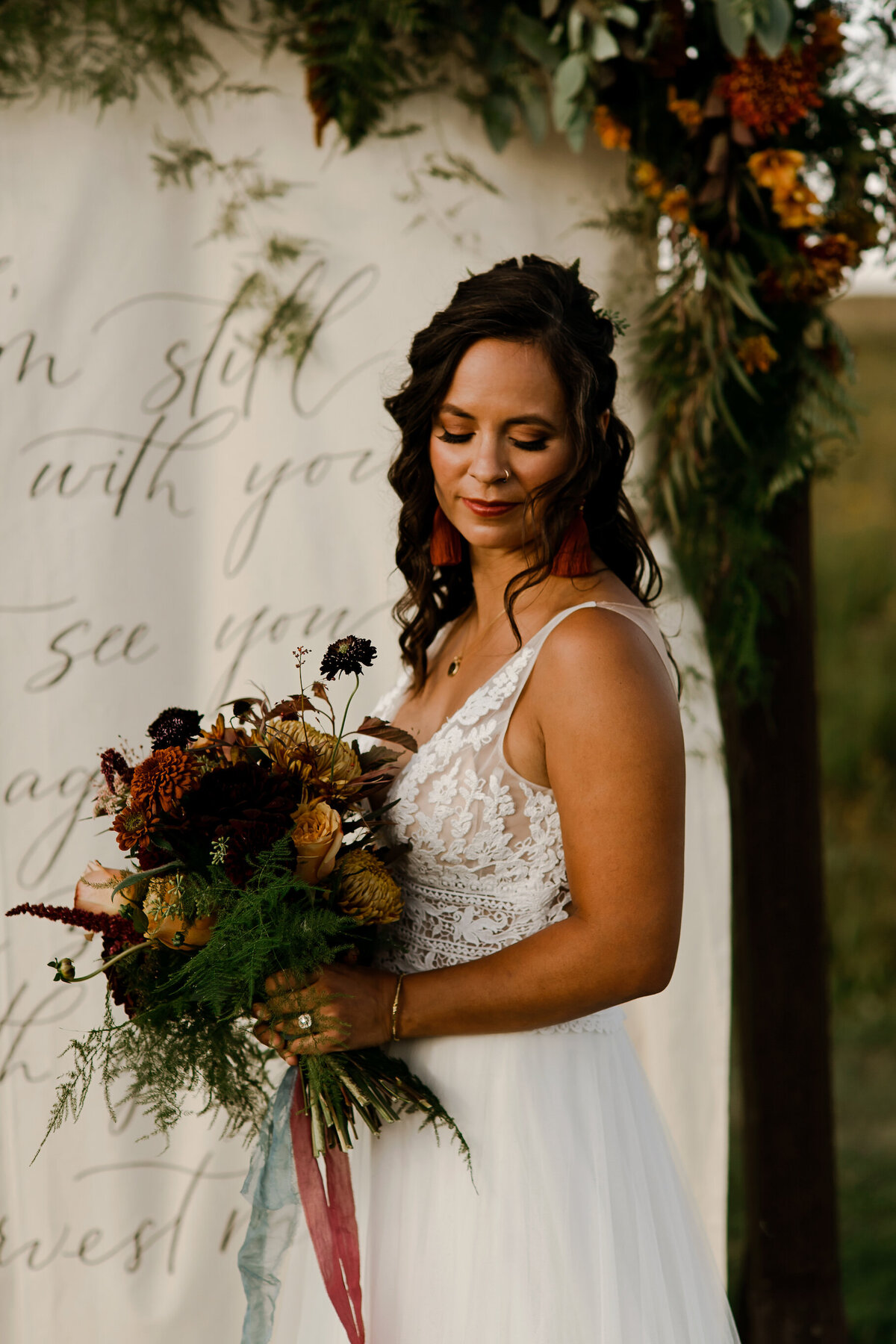 floral-and-field-design-bespoke-wedding-floral-styling-calgary-alberta-harvest-moon-20