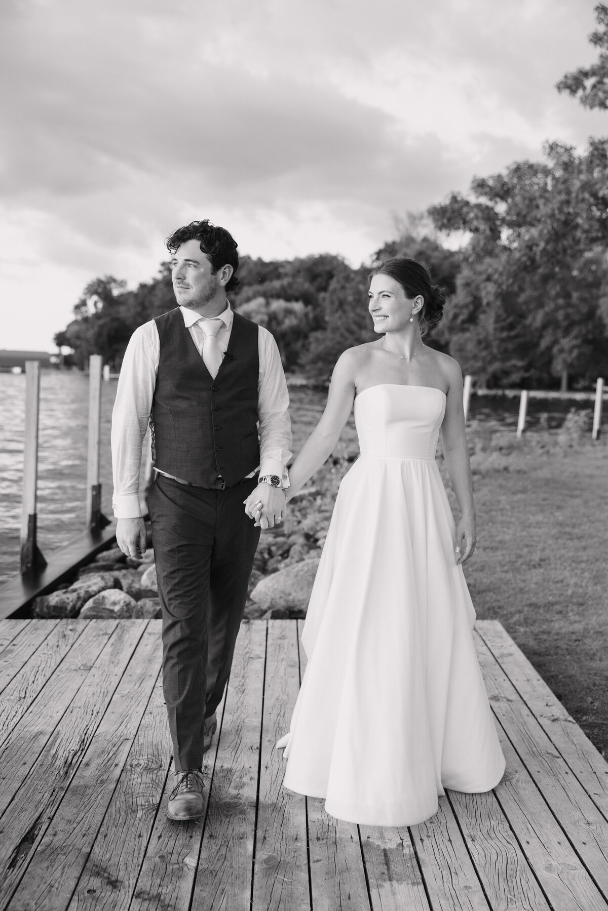 Minnetonka Yacht Club wedding photographer Tom Thornton Photography-48