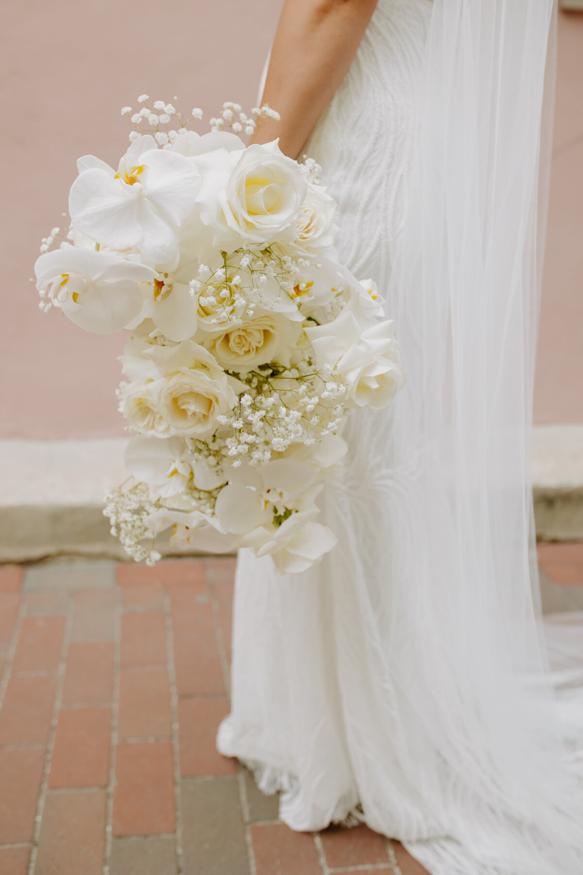 elegant bridal bouquet