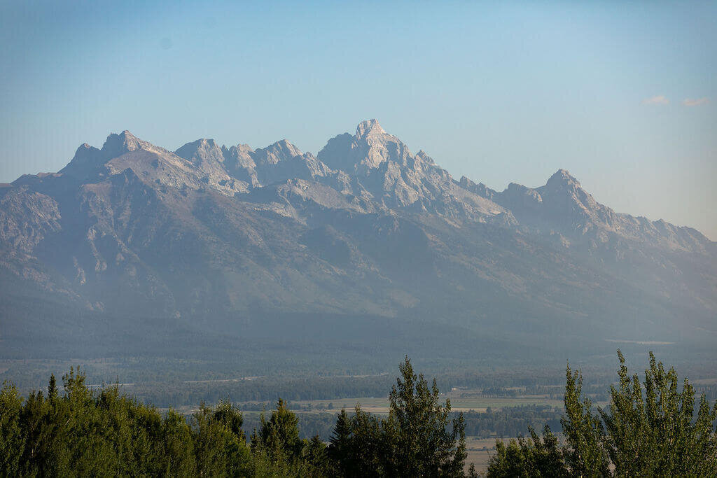 30-jackson-hole-wyoming-elopement-modern-vintage-events
