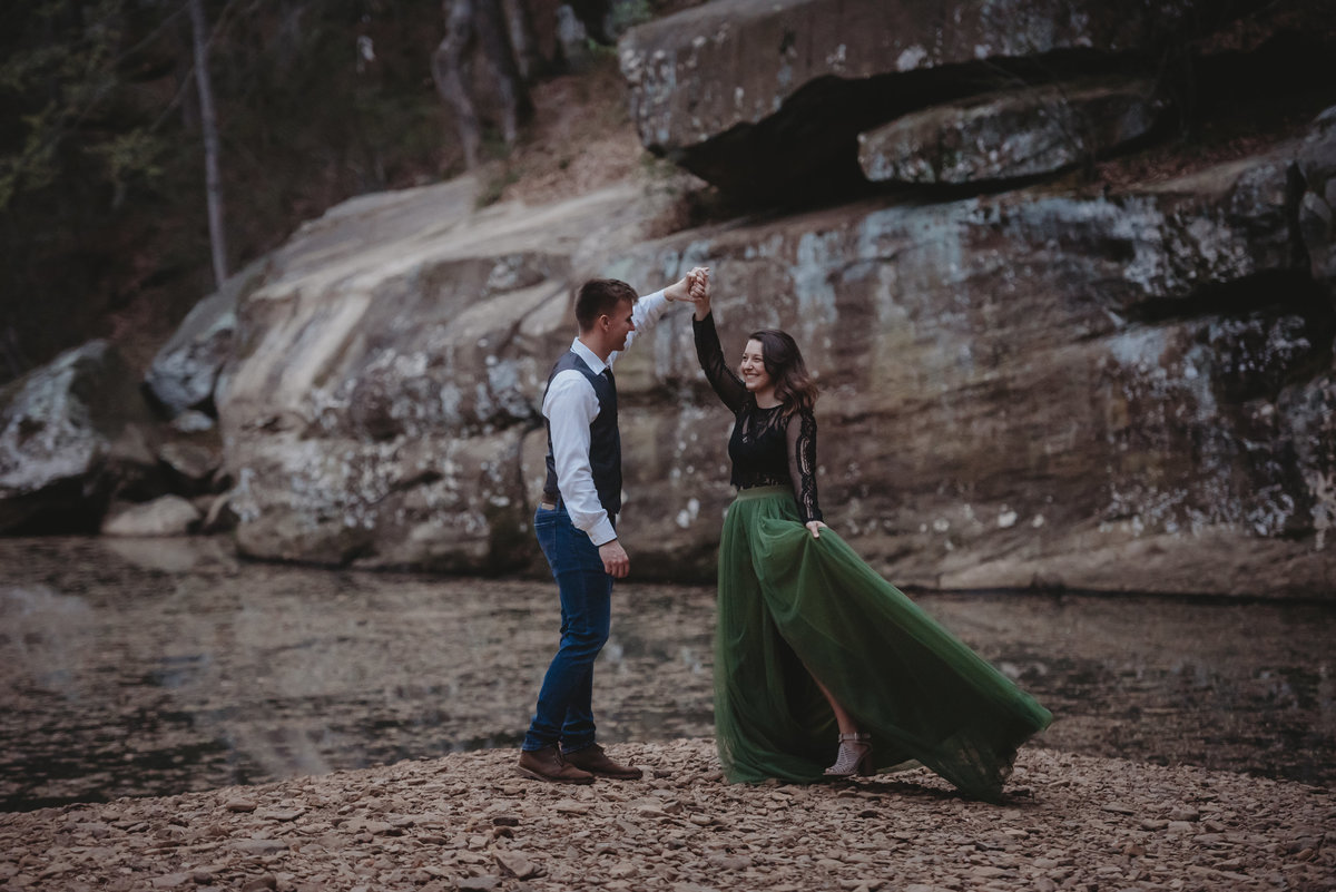 bellsmith springs shawnee national forest southern illinois engagement photos wedding