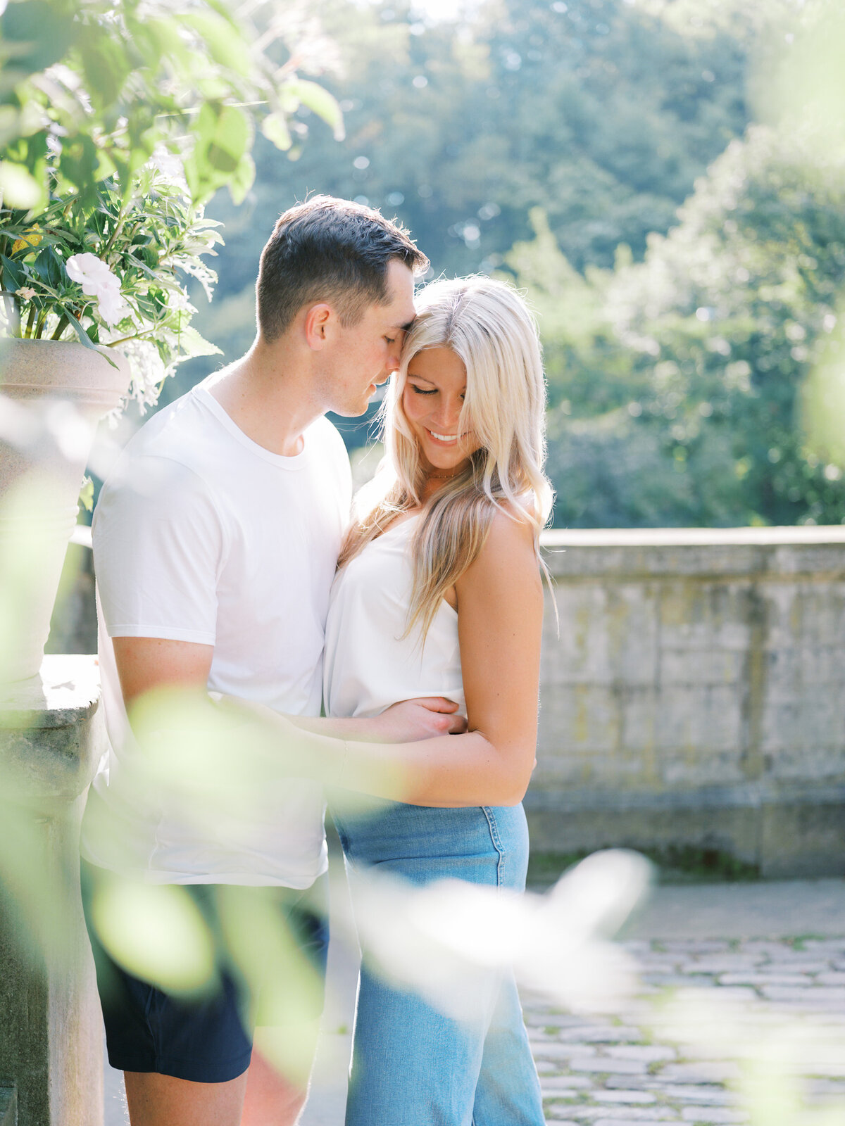 engagement-photos-cleveland-cultural-gardens00006