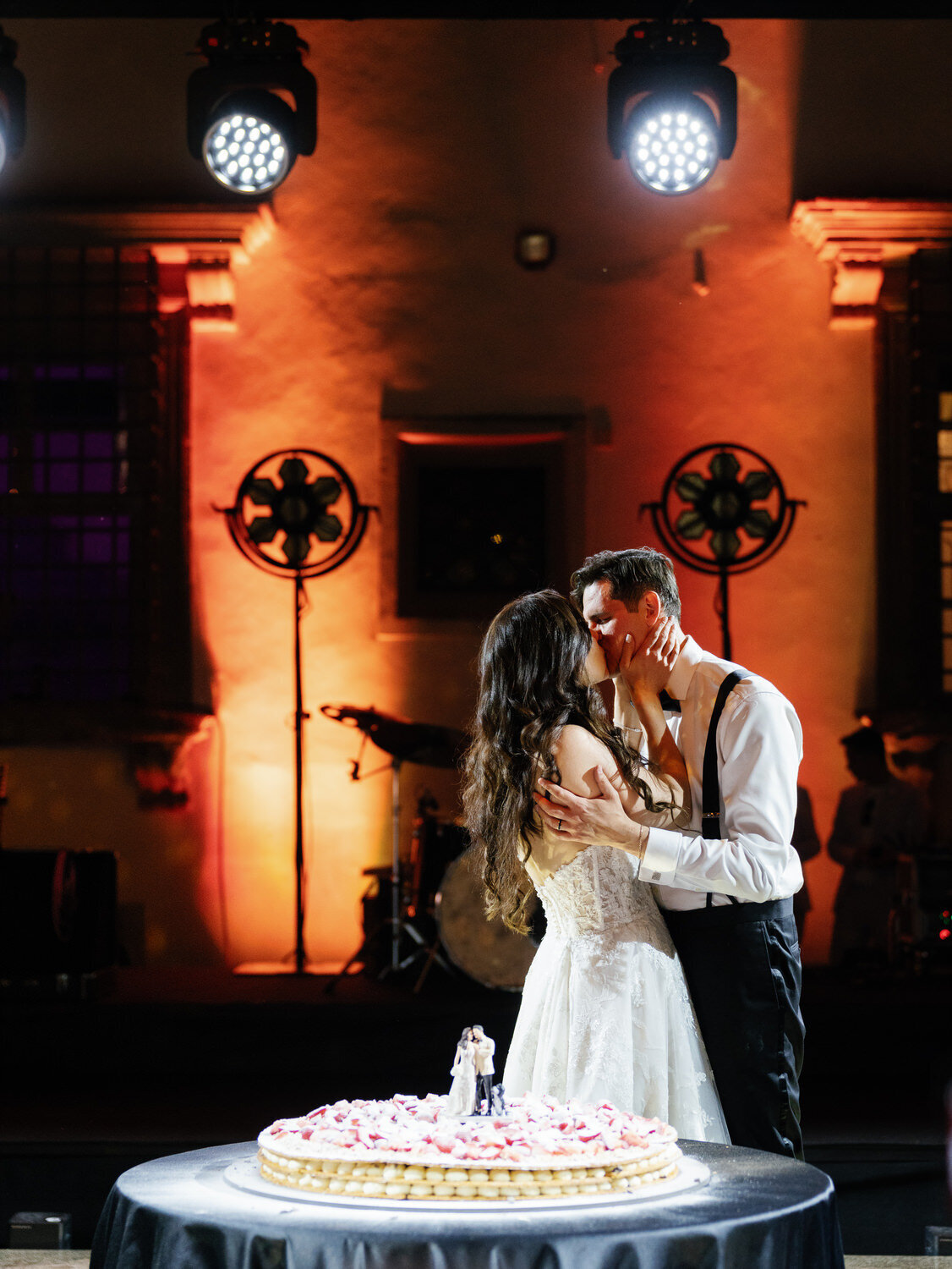 201-Wedding-Cake-Cutting-Villa-Corsini