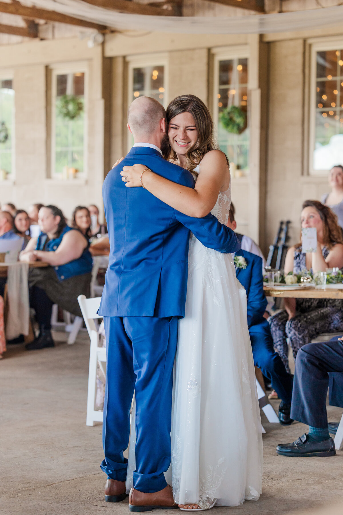 bride-and-groom-first-dance-at-foggy-bottom-farm-hampstead-maryland
