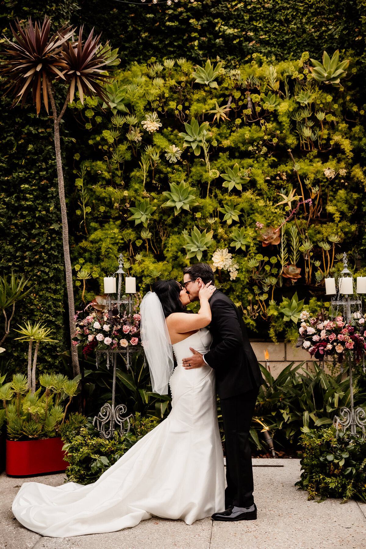 Archer Inspired Photography - Christina and Jake Wedding - Smog Shoppe Los Angeles - Ceremony-231