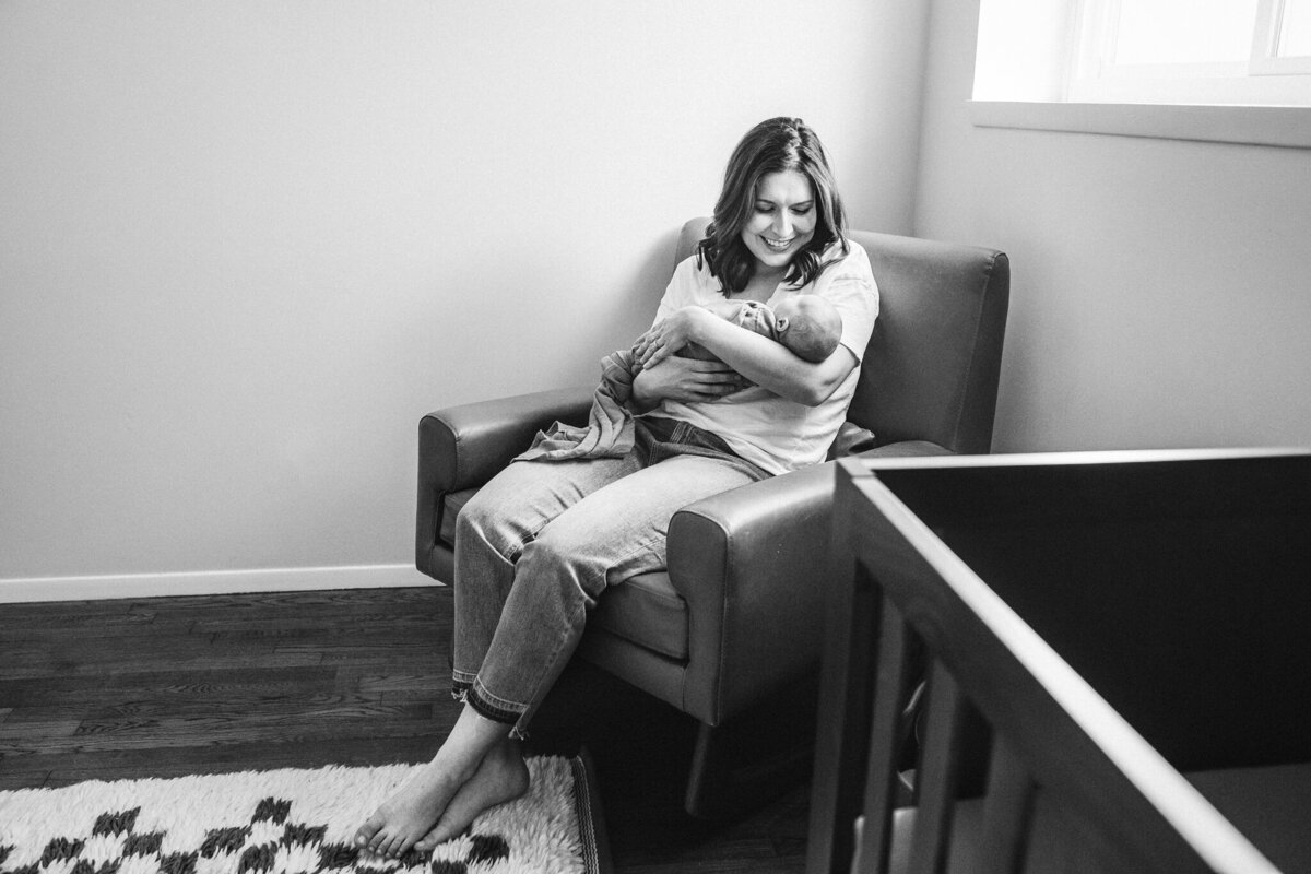 Lindsay-wilson-photography-in-home-newborn-25